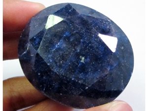 Prospectors find massive 753 carat sapphire